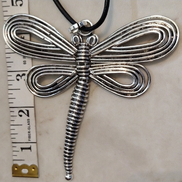 Beautiful dragonfly large medallion pendant on faux leather chain. - Picture 5 of 5